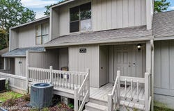 225 Highpoint Drive, Diamondhead, MS 39525