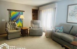 551 3rd St SW, Britt, IA 50423