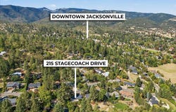 215 Stagecoach Drive, Jacksonville, OR 97530