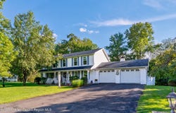 14 Kerry Lane, Kingston, NY 12401