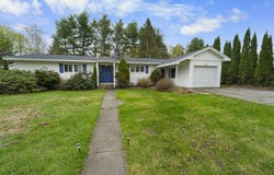 42 Sugarloaf Lane, Bangor, ME 04401