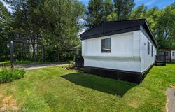 1100 Kootenai Cutoff Rd, Ponderay, ID 83852
