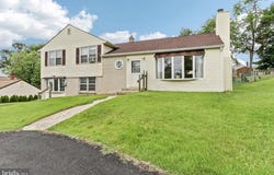 694 DAVISVILLE ROAD, WARMINSTER, PA 18974