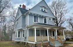 18112 Chagrin Boulevard, Shaker Heights, OH 44122