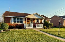 206 Benita Drive, Mingo Junction, OH 43938