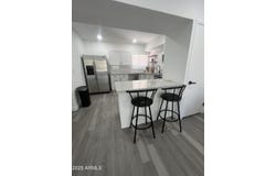 353 E THOMAS Road, Phoenix, AZ 85012