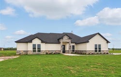 110 SE Private Rd 3178, Corsicana, TX 75109