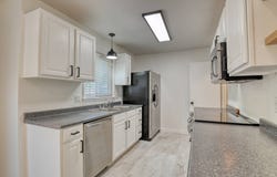 1518 Sanderson AV, Colorado Springs, CO 80915