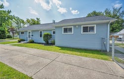 464 E 300th Street, Willowick, OH 44095