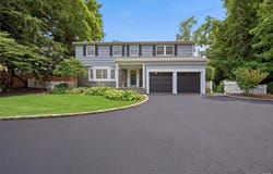 11 Prospect Road, Centerport, NY 11721