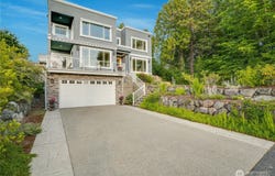 1425 S Sunset Drive, Tacoma, WA 98465