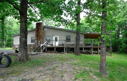 136 Shady Oaks Lane, Mena, AR 71953