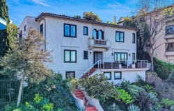 2038 Lakeshore Ave, Oakland, CA 94606