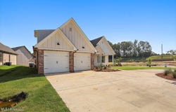 176 Bronson Bend, Flowood, MS 39232