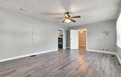 413 E Black Diamond Street, Richmond, MO 64085