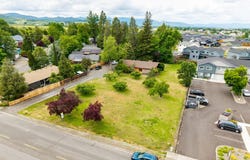 616 Cheryl Lane, Phoenix, OR 97535