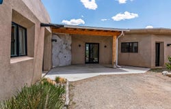1 San Pasqual Ln, Ranchos de Taos, NM 87557