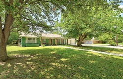 905 Vogel DR, Lockhart, TX 78644