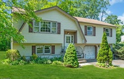 82 N Beverwyck Rd, Parsippany-Troy Hills Twp., NJ 07054-2230