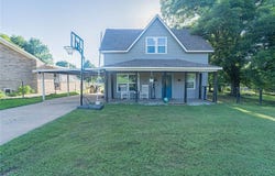 1705 Tim Holt Drive, Harrah, OK 73045