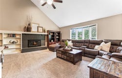 6888 W 185th Terrace, Stilwell, KS 66085