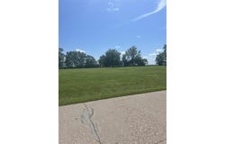 000 Burlington St, ColumbusCityName, IA 52737