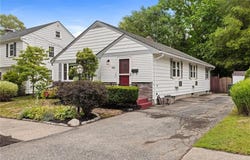 112 Edgewood Boulevard, Providence, RI 02905