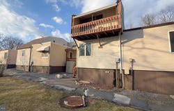 13 PRINCESS Drive, ZION GROVE, PA 17985