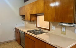 2736 W Skyline Drive, Lorain, OH 44053