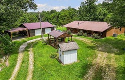 16890 Hurt Road, Sulphur Springs, AR 72768