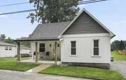 1007 W Quincy Street, Garrett, IN 46738-1230