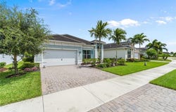 4713 SW Briarwood Court, Stuart, FL 34997