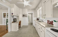 1715 N Oak Avenue, Mineral Wells, TX 76067