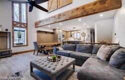 19 Ski Side Drive, Tannersville, PA 18372