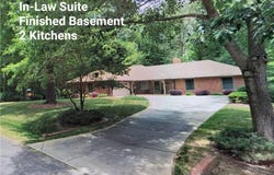 5 Windsor Circle, Thomasville, NC 27360