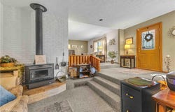 1732 Pleasant Valley Road, Girard, OH 44420