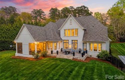 834 9th Avenue NW, Hickory, NC 28601