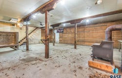 136 E Main St, Irene, SD 57037