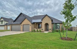 77 Orchid Court, Piedmont, OK 73078