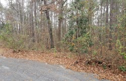 Crestwood Cir, Alexander City, AL 35010