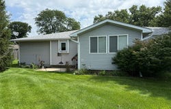825 W Fremont Street, Winterset, IA 50273