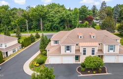 102 Royale Court, North Greenbush, NY 12180
