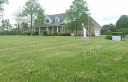 2727 Hines Rd, Paducah, KY 42201