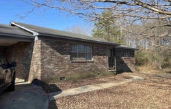 398 Oak Ridge Drive, Hamilton, AL 35570
