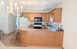 334 Hickory St, Duluth, MN 55811
