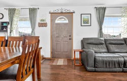 2403 W AMERICAN Drive, NEENAH, WI 54956