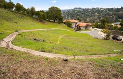 20 Oak Ct, Orinda, CA 94563