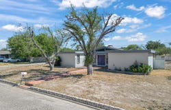 108 Fox, Del Rio, TX 78840