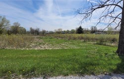 3241-3242 Madrona Court, West Salem, OH 44287
