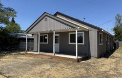 1327 Saling Avenue, Medford, OR 97504
